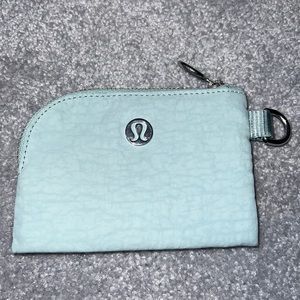 lululemon teal mini card holder